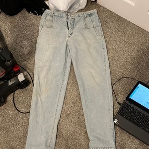Vintage Guess Jeans- L34 W34 fits like a Size 12